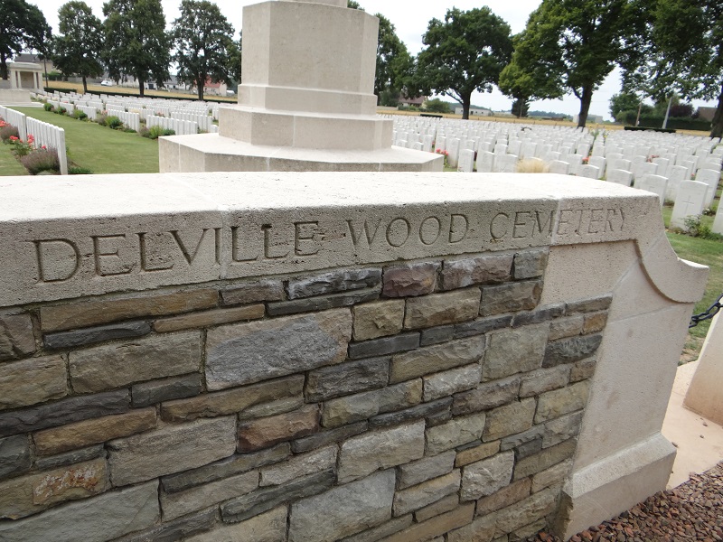 Somme Battlefield cemetery