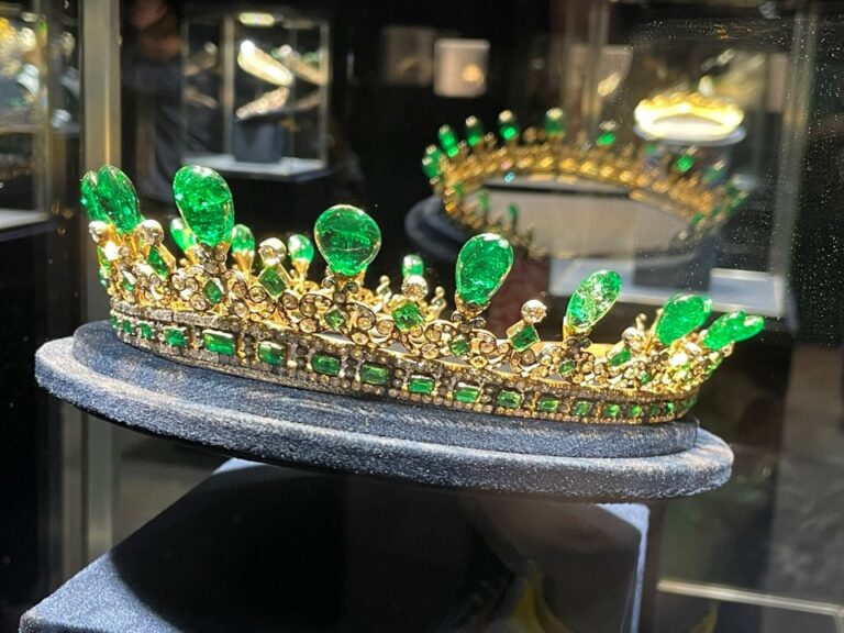 Queen Victoria’s Emerald Diadem