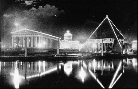 Memphis Pyramid Pavilion at the 1897 Exposition, modeled after the Great Pyramid of Cheops, representing civic pride and Egyptian symbolism.