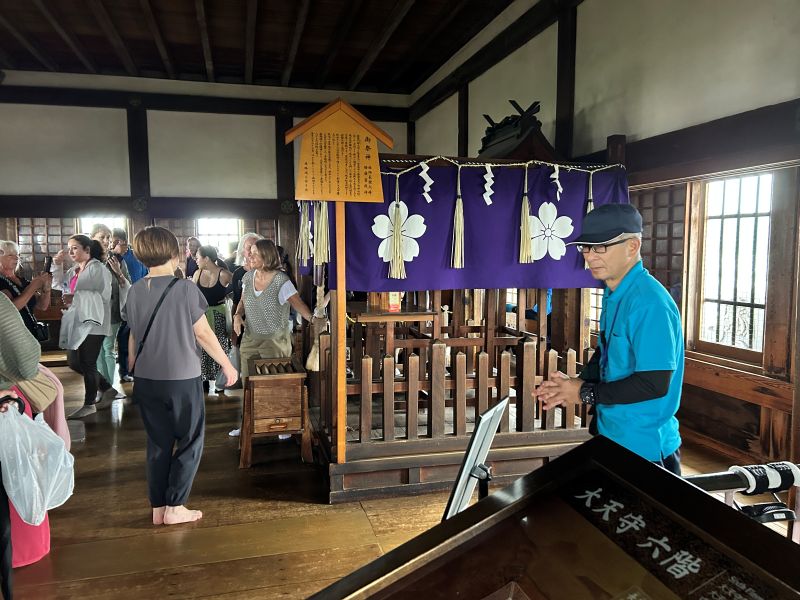The shrine on the top floor of the Himeji Castle